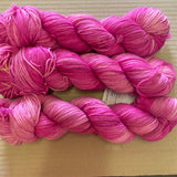 RASPBERRY - Hand dyed 4ply/sock yarn 100g/425m superwash merino, nylon blend