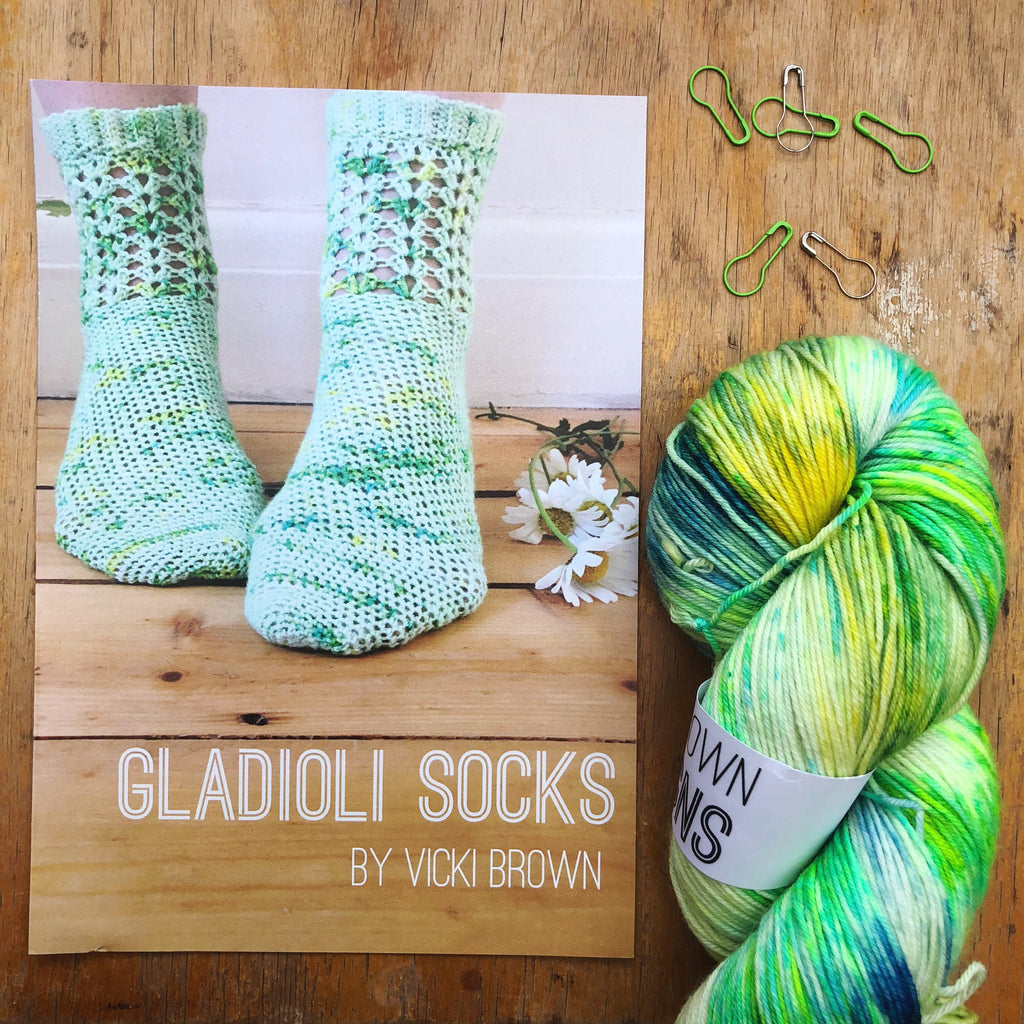 Crochet Pattern - Trillium Socks – Vicki Brown Designs