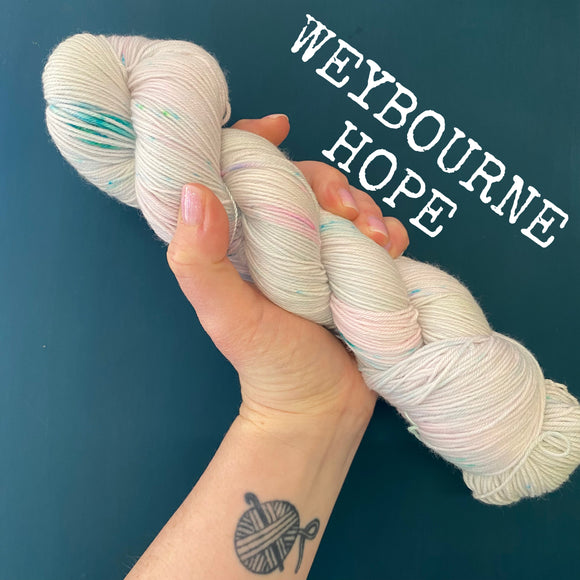 Weybourne Hope - Hand dyed 4ply/sock yarn 100g/425m superwash merino, nylon blend