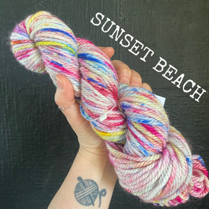Sunset Beach - Hand dyed Chunky Weight Yarn 100g/100m - superwash merino