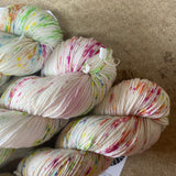 FUNFETTI - Hand dyed DK yarn 100g/225M superwash merino