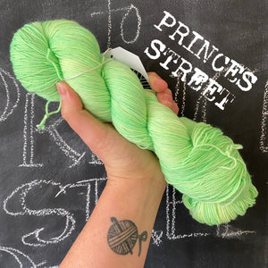PRINCES STREET - Hand dyed 4ply/sock yarn 100g/425m superwash merino, nylon blend