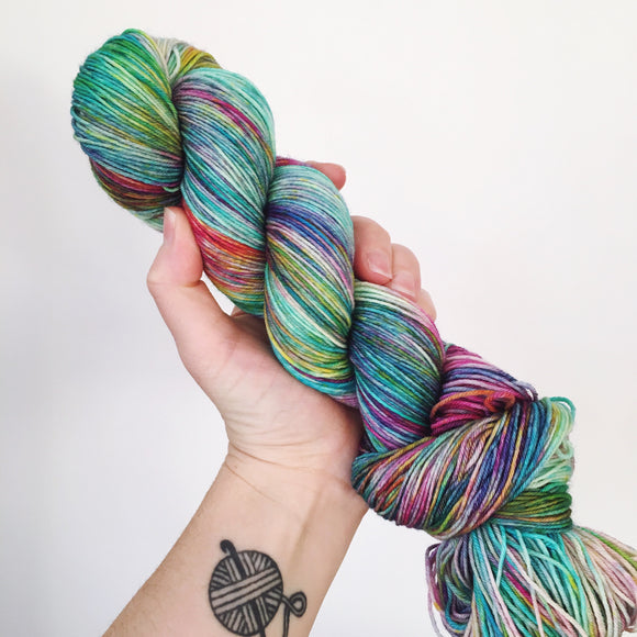 Hendricks - Hand dyed 4ply/sock yarn 100g/425m superwash merino, nylon blend